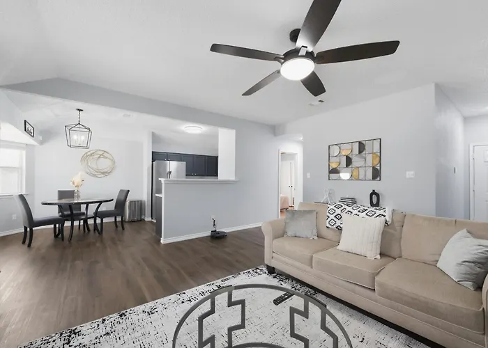 Holiday home New! Cozy 3br Retreat Near Hood -
