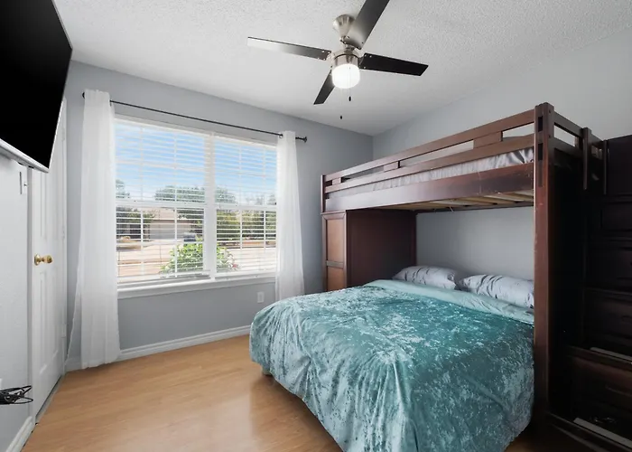 New! Cozy 3br Retreat Near Hood - Holiday home *